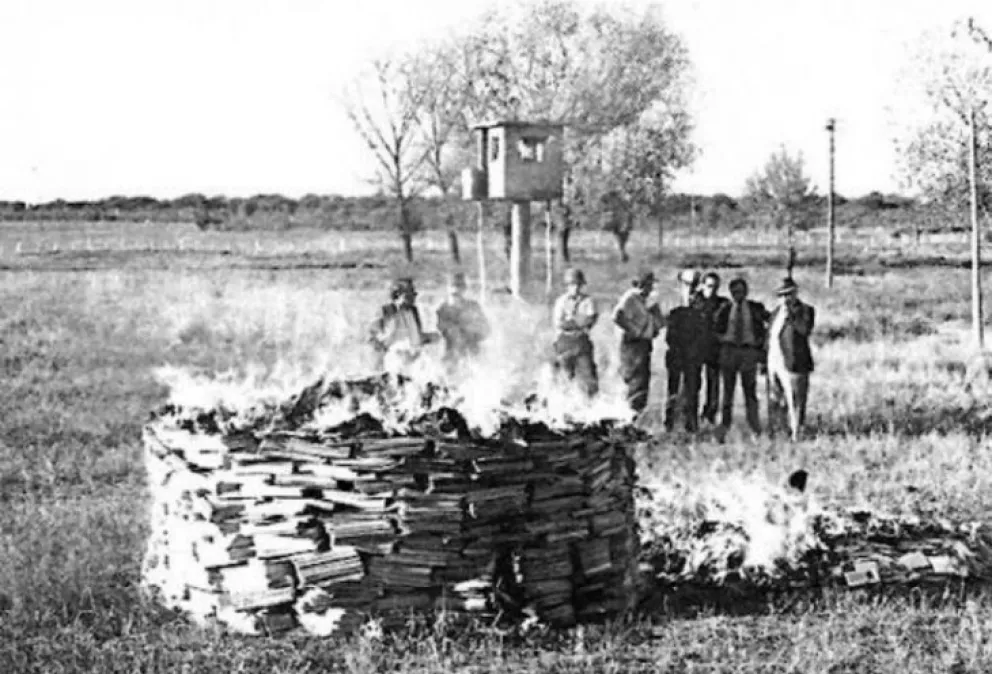 ¿Peligrosos eran los libros o quienes los secuestraban?