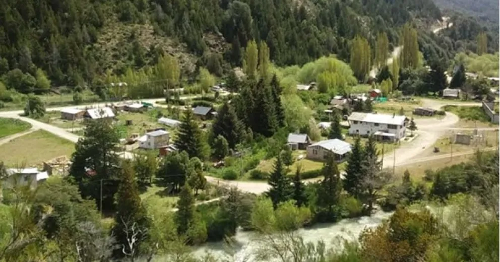 Curanto solidario para finalizar el gimnasio comunal