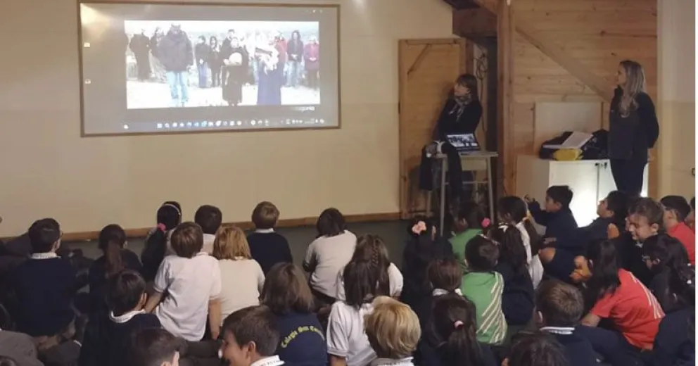Integrantes del equipo de Conservación, incubación y liberación del cóndor andino estuvieron en Bariloche