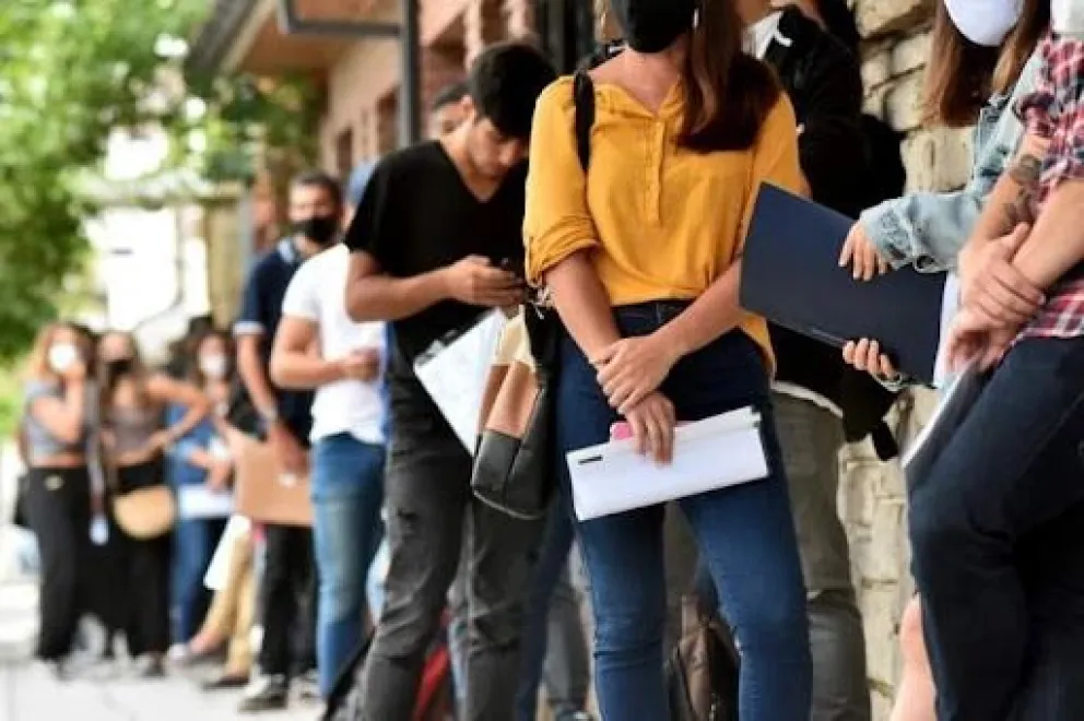 Alrededor de 4 millones de personas se encuentran en búsqueda laboral en Argentina