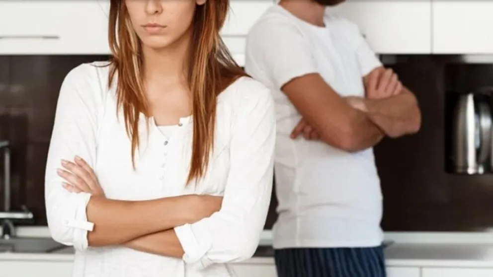 Condenada por escracharlo en redes: deberá pagar millones a su ex marido