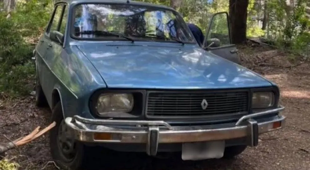 Delincuentes sustrajeron un Renault 12 que estaba en un taller mecánico 