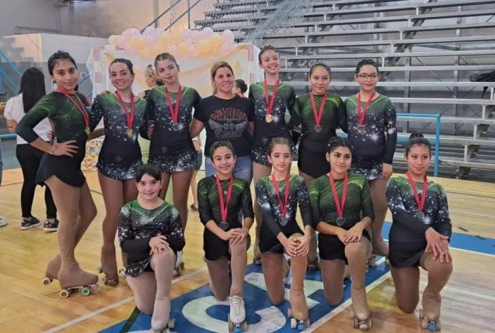 Destacada actuación de las “Manolitas” en Roca