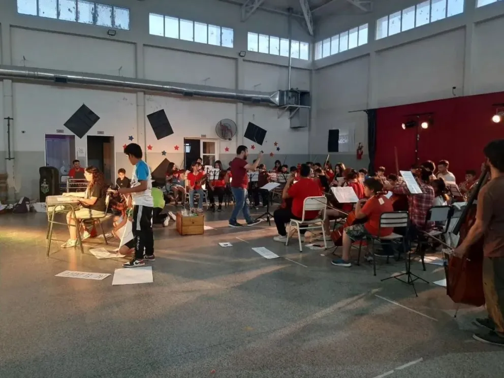 La historia que une a las escuelas del Antártida Argentina y de Cuatro Esquinas