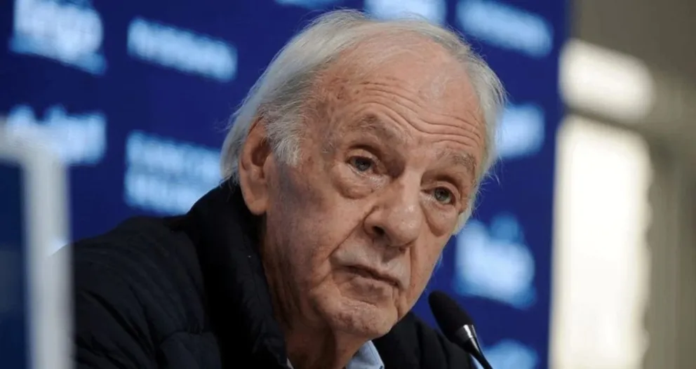 Preocupación por la salud de César Luis Menotti: fue internado por un cuadro de anemia