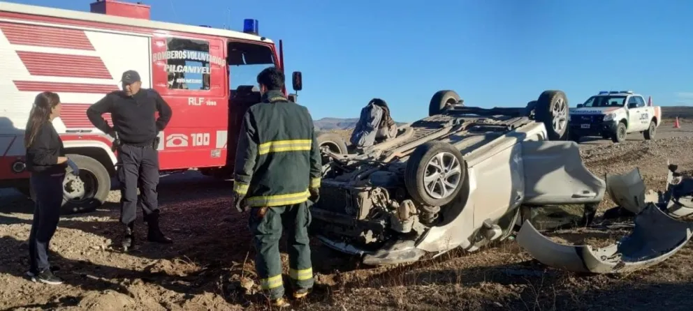 Vuelco en las afueras de Pilcaniyeu
