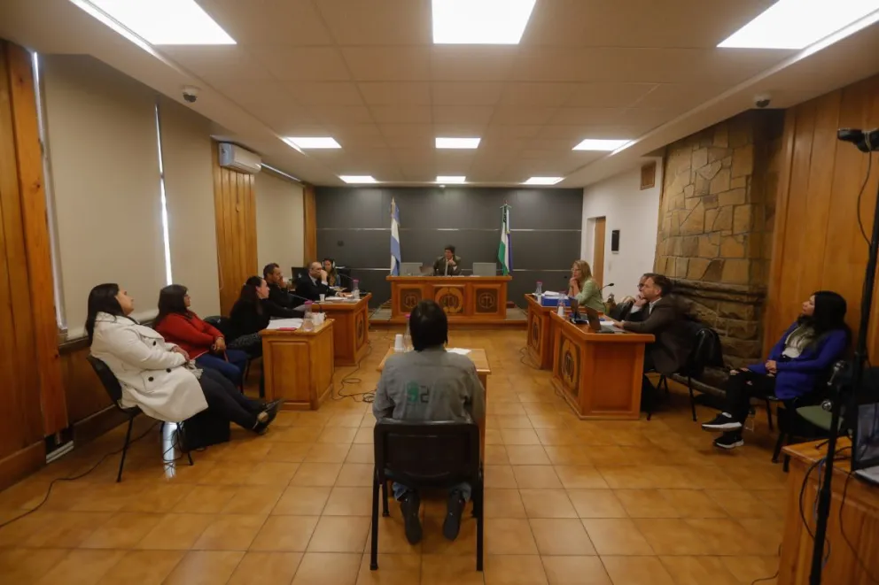 Comenzó el juicio de cesura contra los docentes hallados culpables por la muerte de una niña