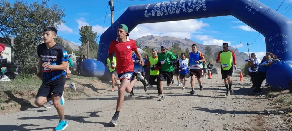 El Frutillar recibió a Carreras de Calle