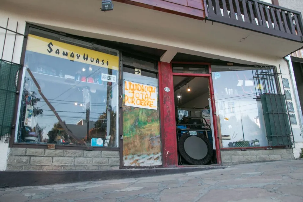 La melancolía de un adiós: Samay Huasi, un icono barilochense, cierra sus puertas después de 52 años