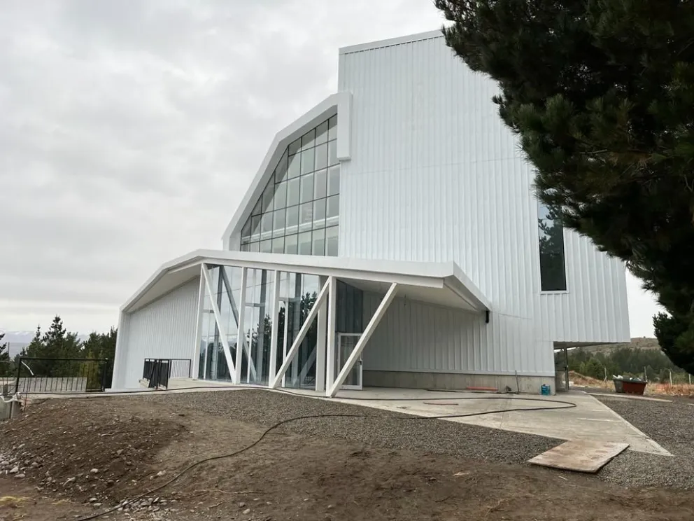 Se atraviesa la etapa final del edificio.