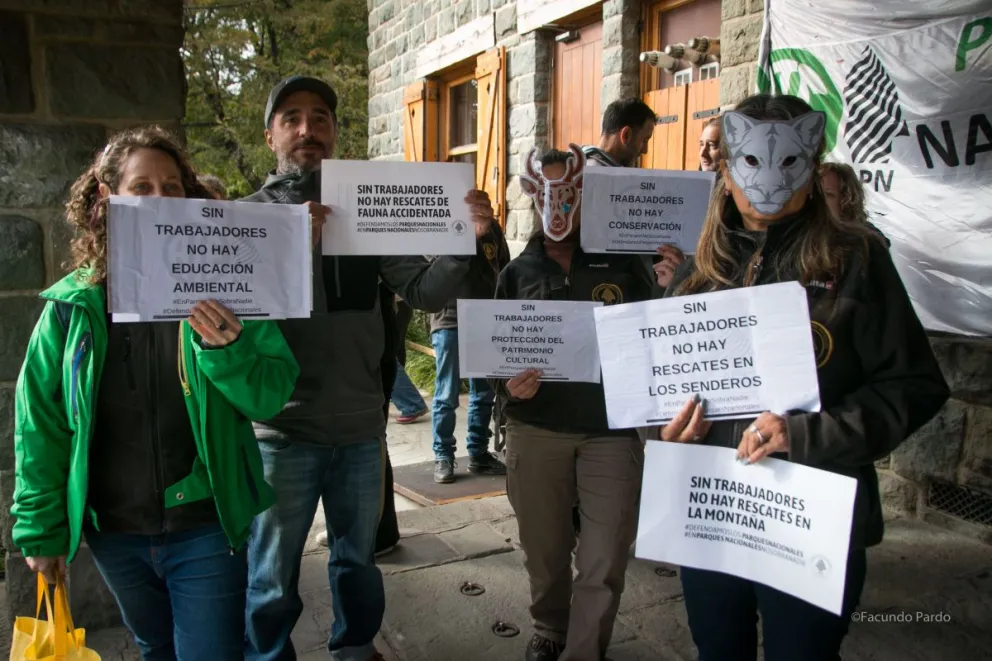 Sigue en pie la convocatoria para el abrazo a la Intendencia del Parque Nacional Nahuel Huapi
