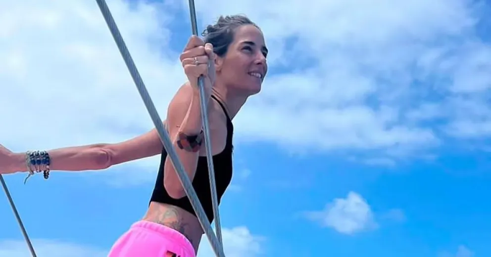 La aventura ecologista de Juana Viale por el océano junto a los delfines