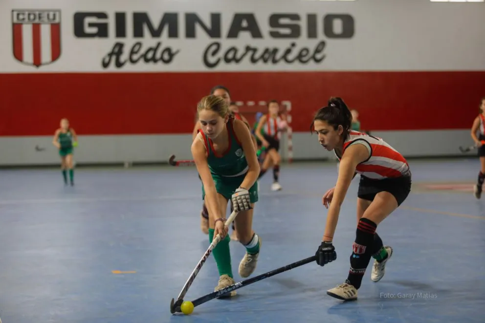 Sigue a buen ritmo el hockey de Los Lagos