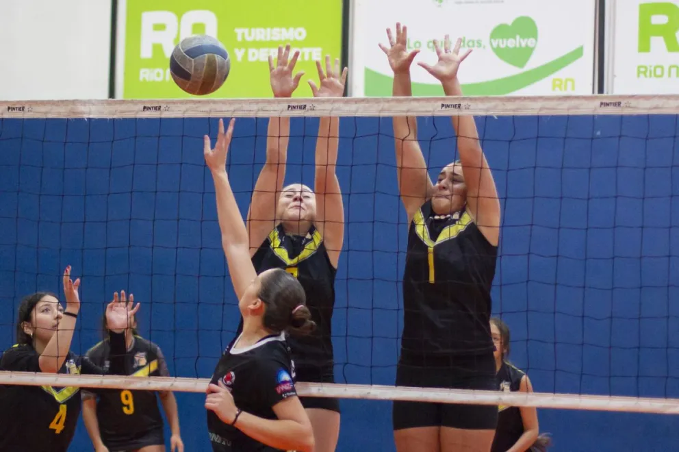 El torneo de menores comenzó el año con una jornada a puro vóley