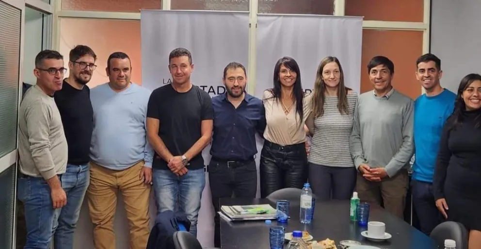 Piden a Weretilneck que se sume al Pacto del 25 de Mayo