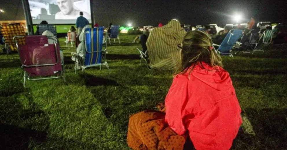 El cine va a la Línea Sur