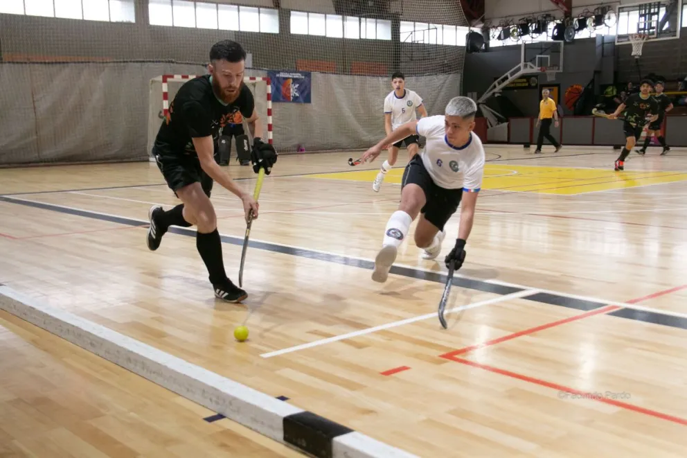 El hockey de primera tuvo acción en Pehuenes y el Gimnasio Municipal 3