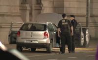 Confusión en el Congreso: un hombre estacionó su auto sin patente por llegar tarde al cine e intervino la Brigada Antiexplosivos