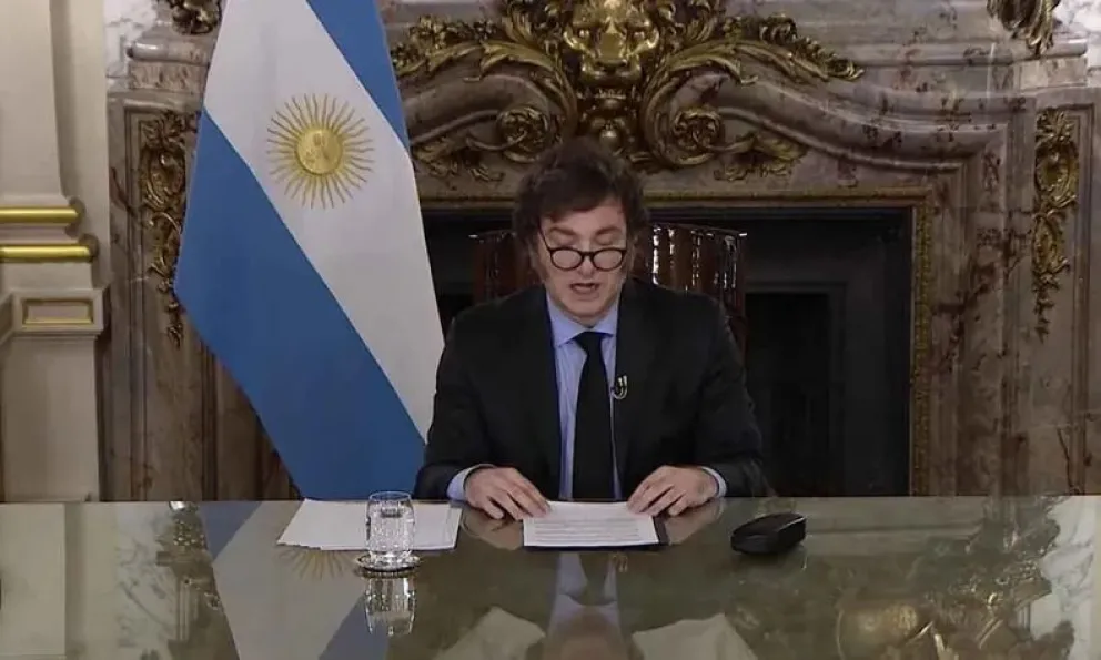 ¿Qué es el superávit fiscal y comercial?: dos conceptos clave en el discurso de Javier Milei