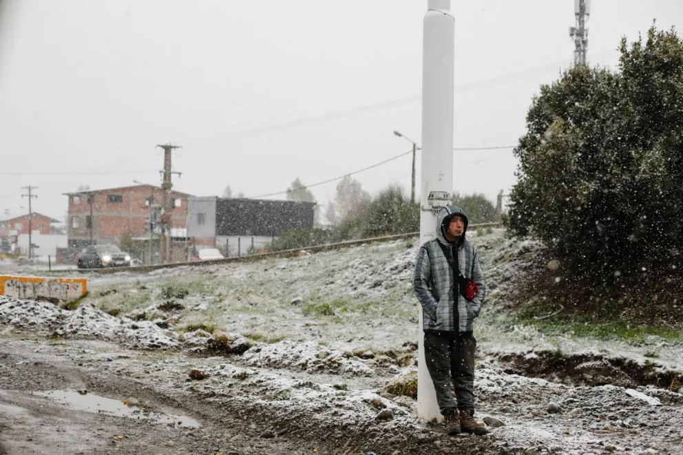 Autoridad Interjurisdiccional de Cuencas: "Entre hoy y mañana va a haber más nieve en Bariloche"