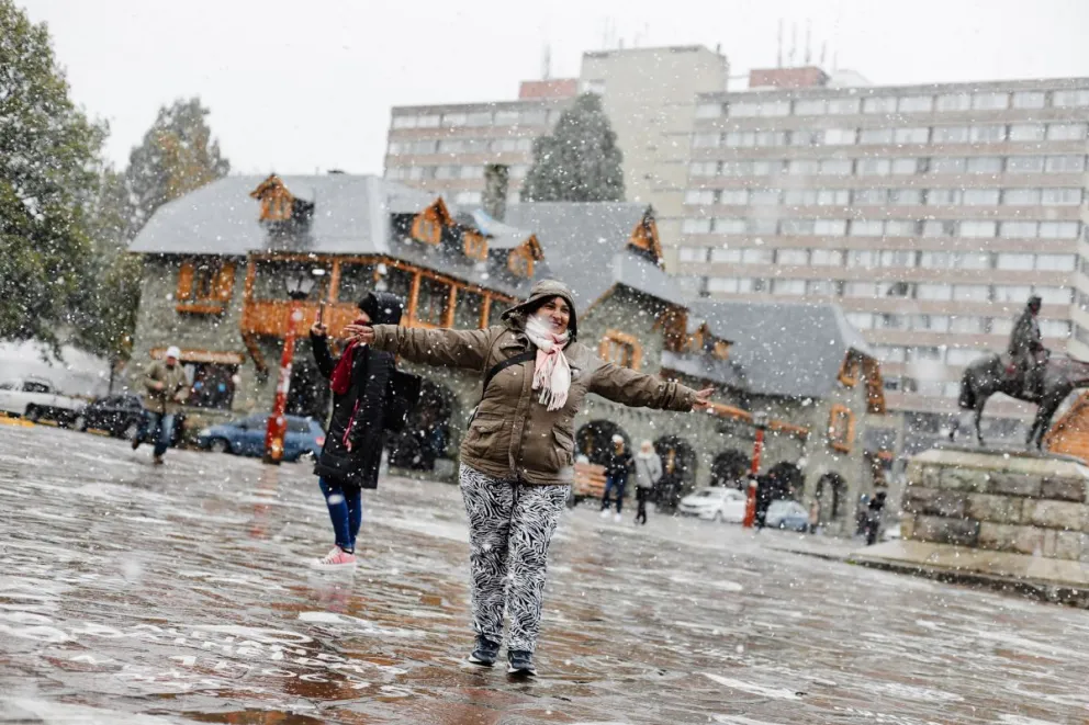 Disfrute y "full fotos" con la primera nevada del año en el Centro Cívico
