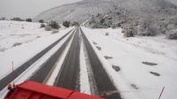 Continúan los trabajos para despejar nieve de la ruta 40