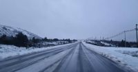 Video: Bajo una intensa nevada, chocaron dos vehículos en Circunvalación 