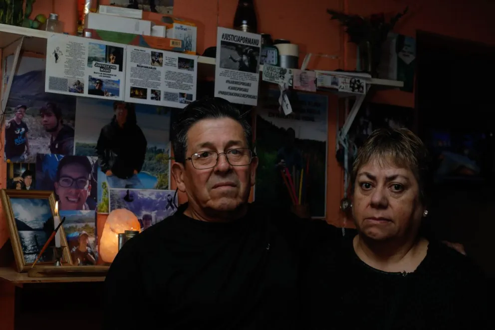 Una visita a la intimidad de los padres de Manu