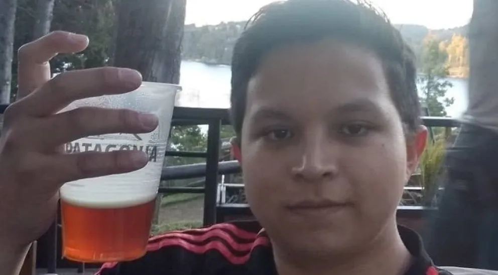 Familiares del cocinero de la cervecería realizan una cadena de oración para su pronta mejoría 