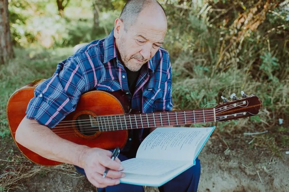Edgardo Lanfré agasaja al pueblo con Serenata a Bariloche