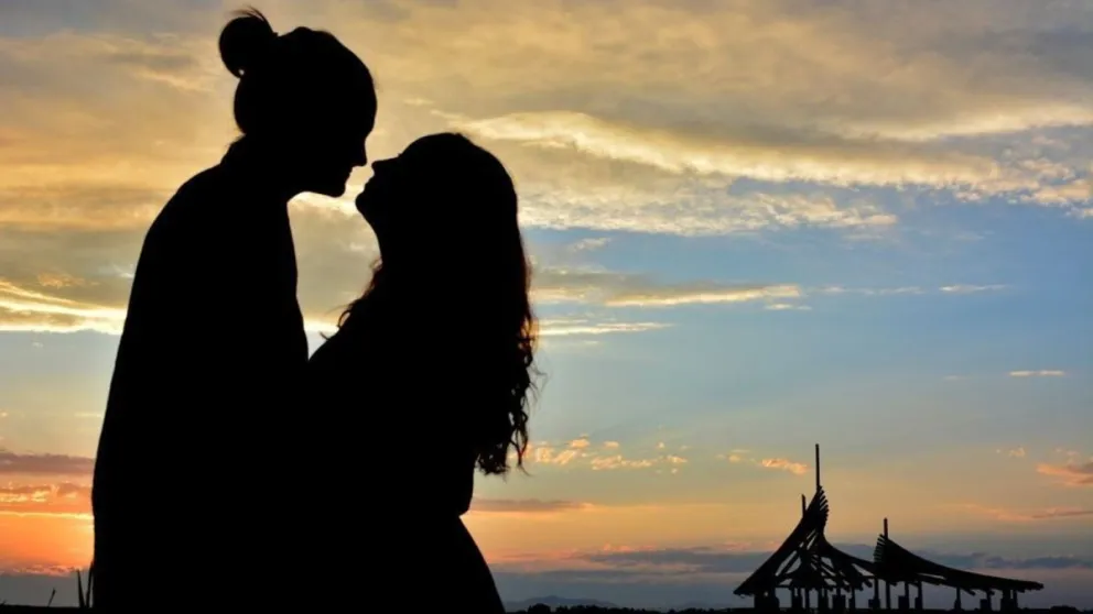 Oportunidades de amor y romance para cuatro signos en mayo de 2024