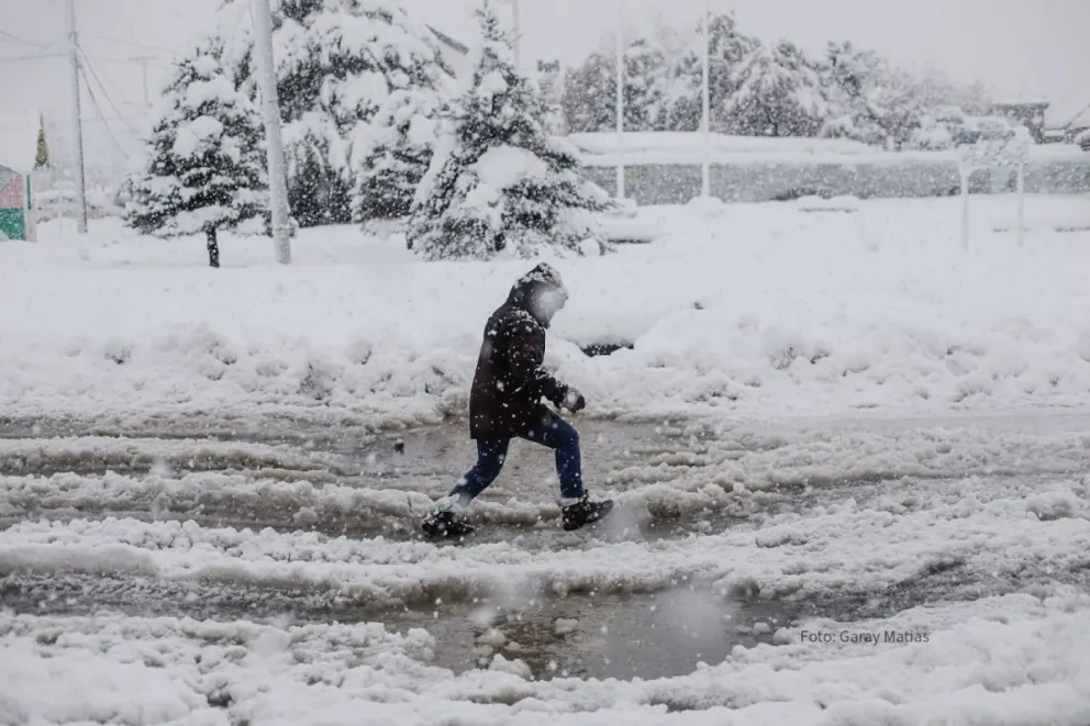 Alerta Naranja por nevadas intensas y solicitan no salir de sus casas de no ser necesario