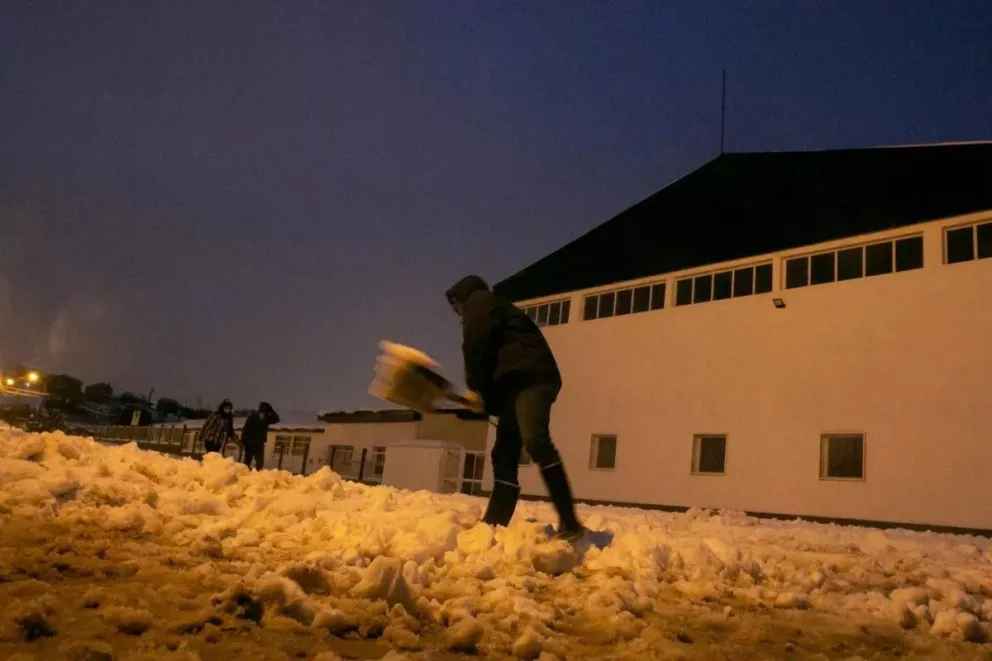 El Consejo Escolar definió suspender las clases para mañana martes