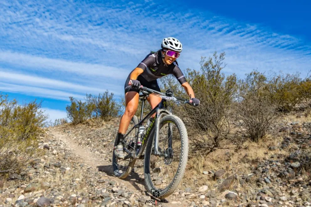 Nuevo podio para Carolina Albornoz en la apertura del Campeonato Patagónico de XCO