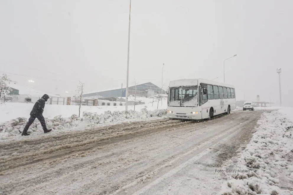 El secretario general de UTA Bariloche confirmó que mañana no va a haber colectivos en todo el día 