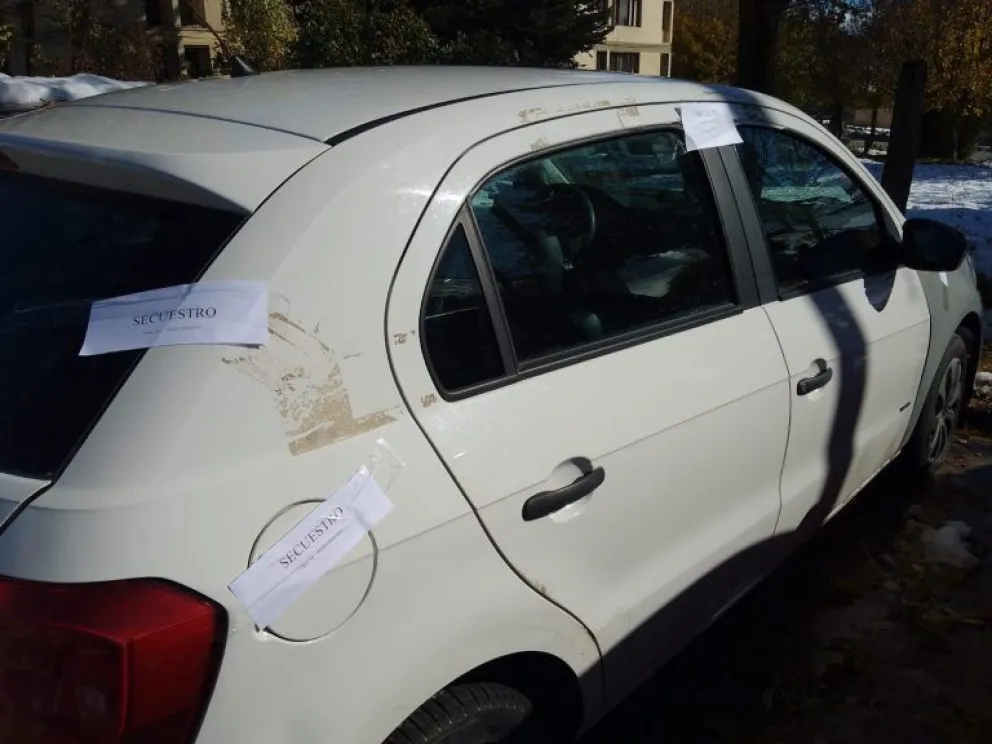 Barilochenses se hicieron pasar por vendedores y asaltaron a un menor a punta de pistola