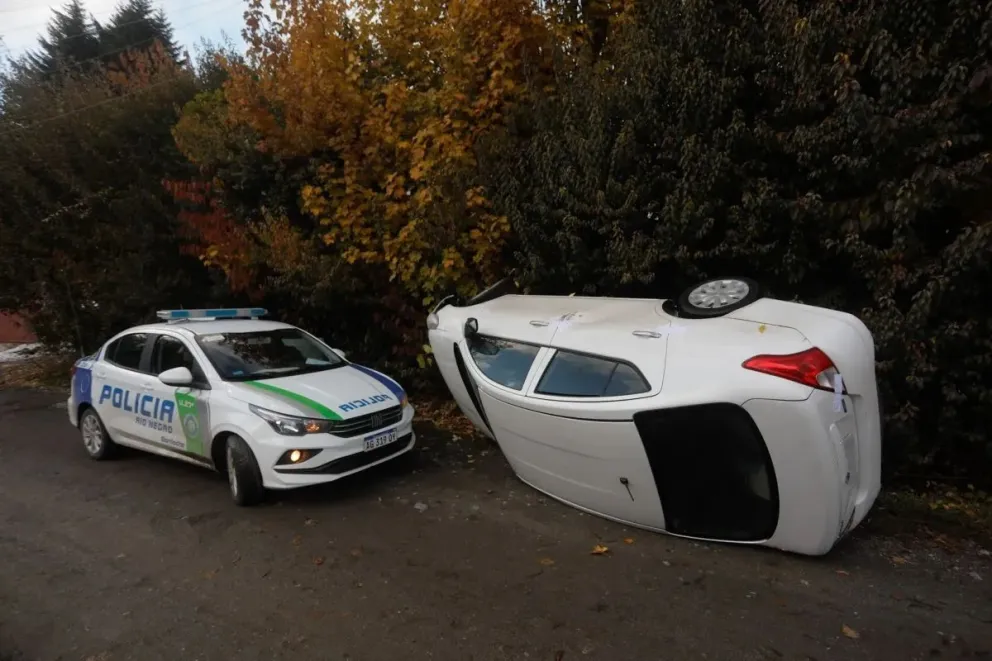 Sospechosos volcaron cuando eran perseguidos por la Policía: hay un detenido