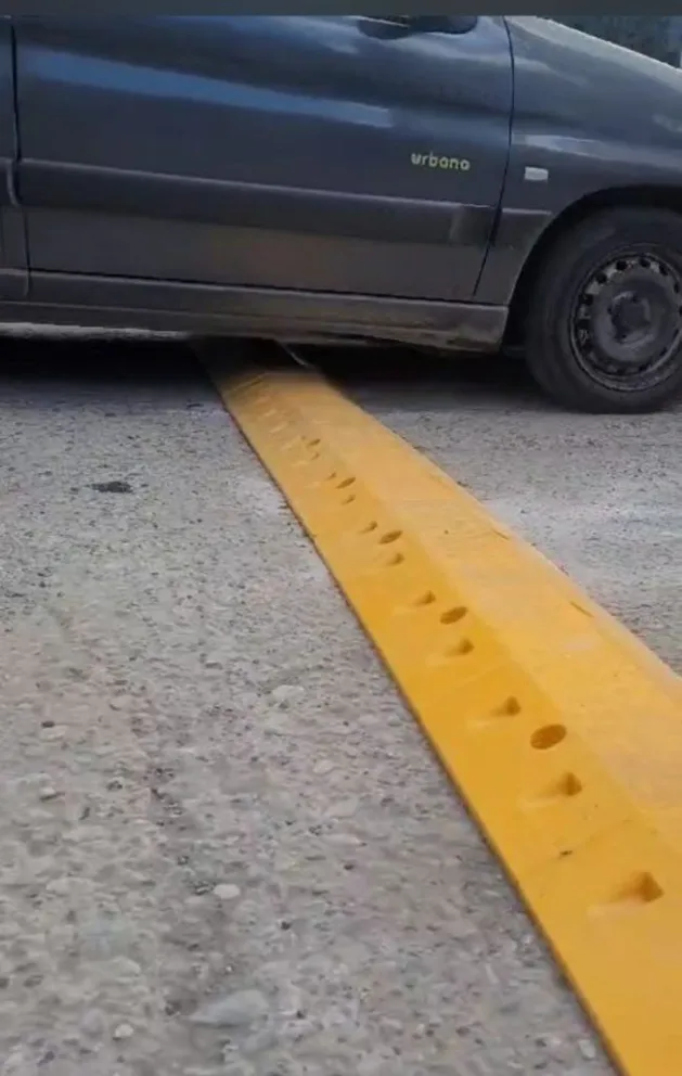 Continúa la colocación de reductores de velocidad en Bariloche