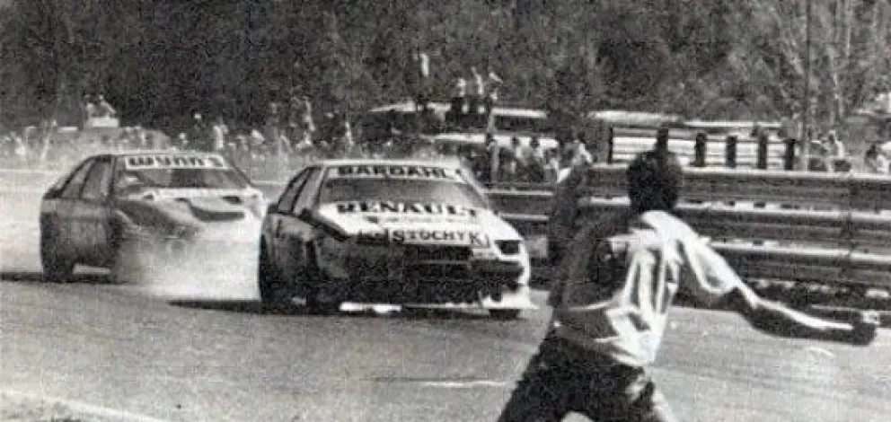 El recuerdo más emblemático del Flaco Traverso fue en Roca: ganó con la coupé Fuego en llamas