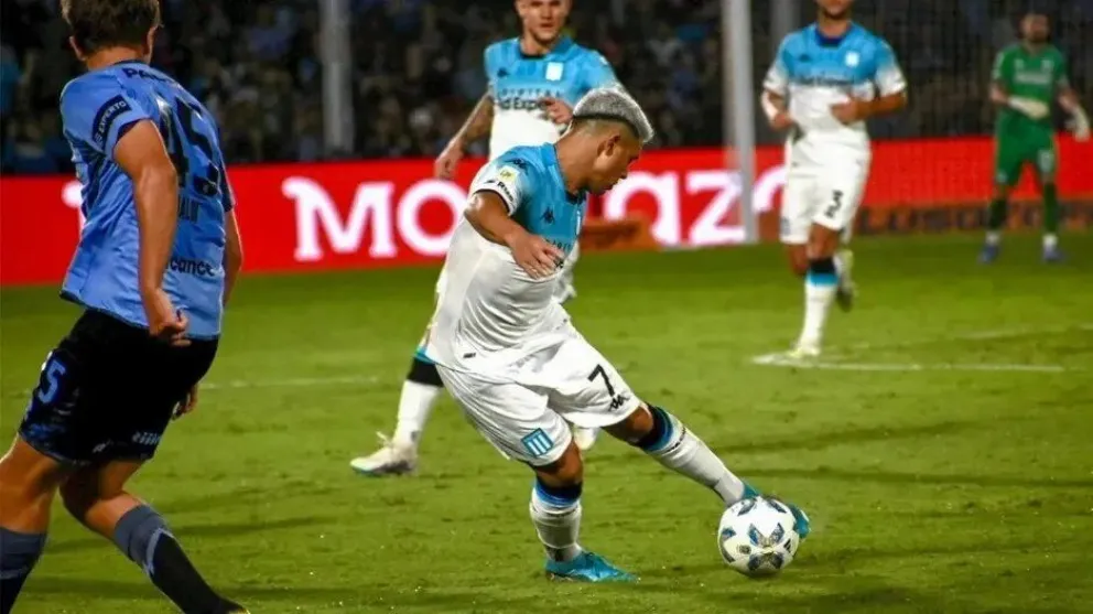 Racing se enfrenta a Belgrano por la Liga Profesional: formaciones, horario y cómo verlo en vivo