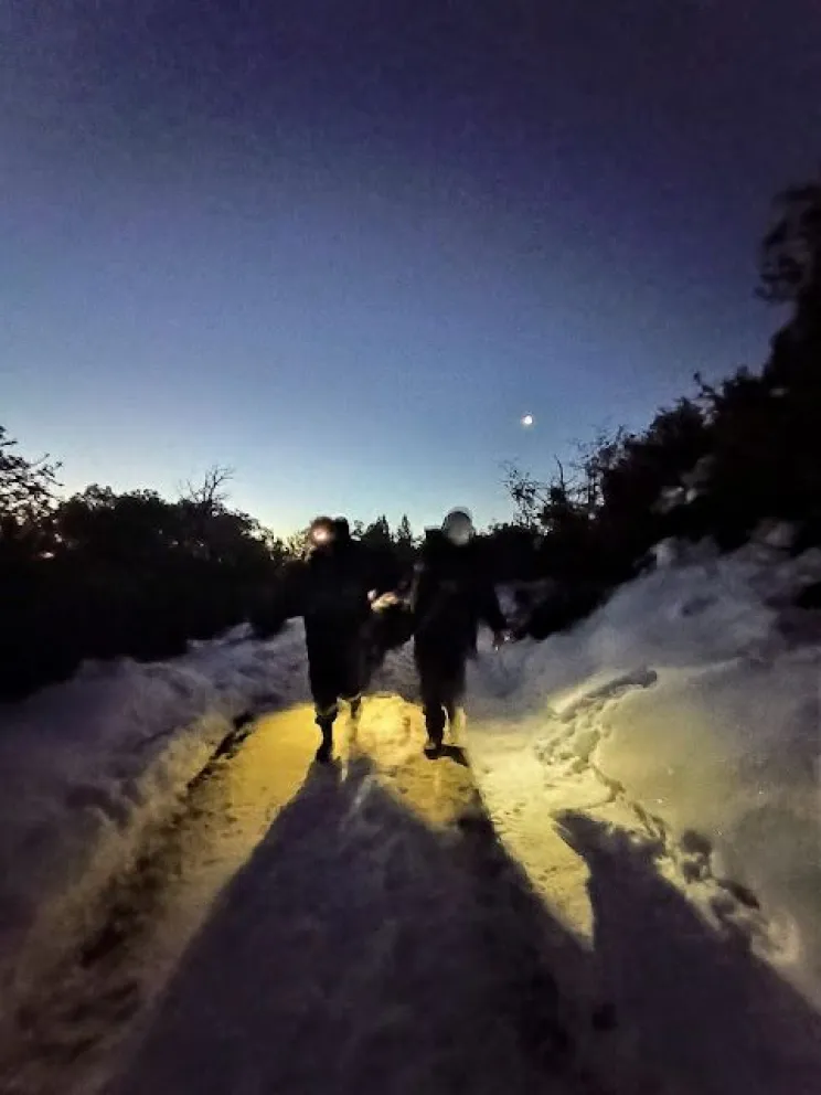 Rescataron a una mujer que se lesionó descendiendo del cerro Piltriquitrón 