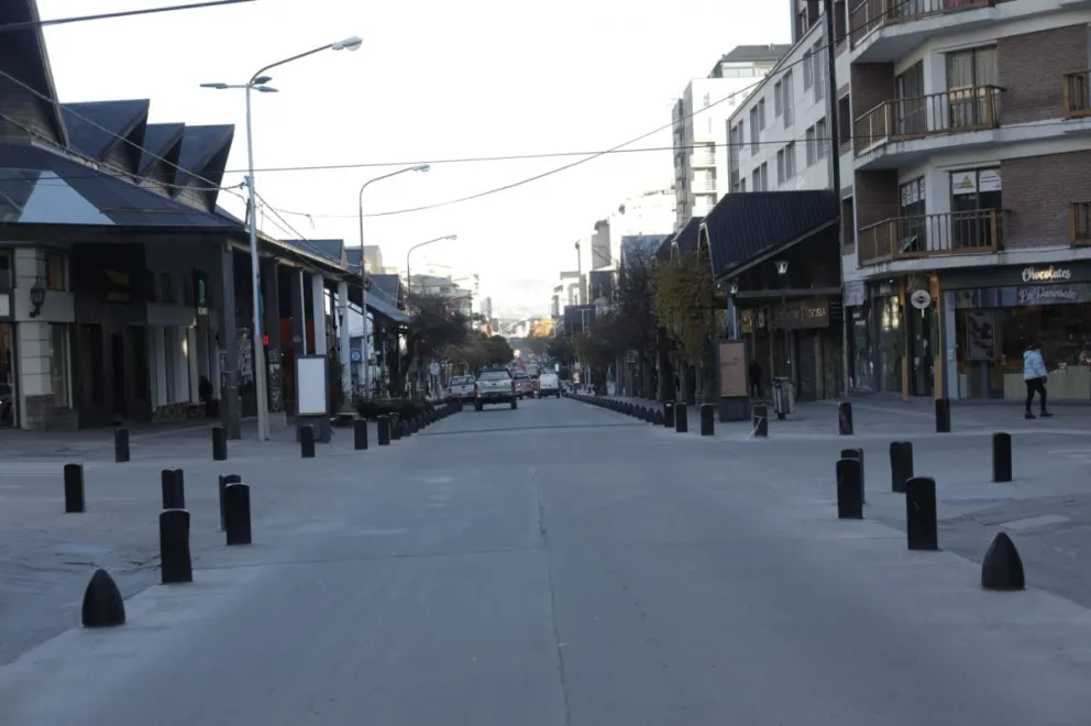 Descubren a un menor en el interior de un comercio al que entró a robar