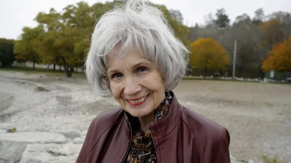 Murió Alice Munro, la escritora canadiense y ganadora de un Nobel de Literatura a los 92 años