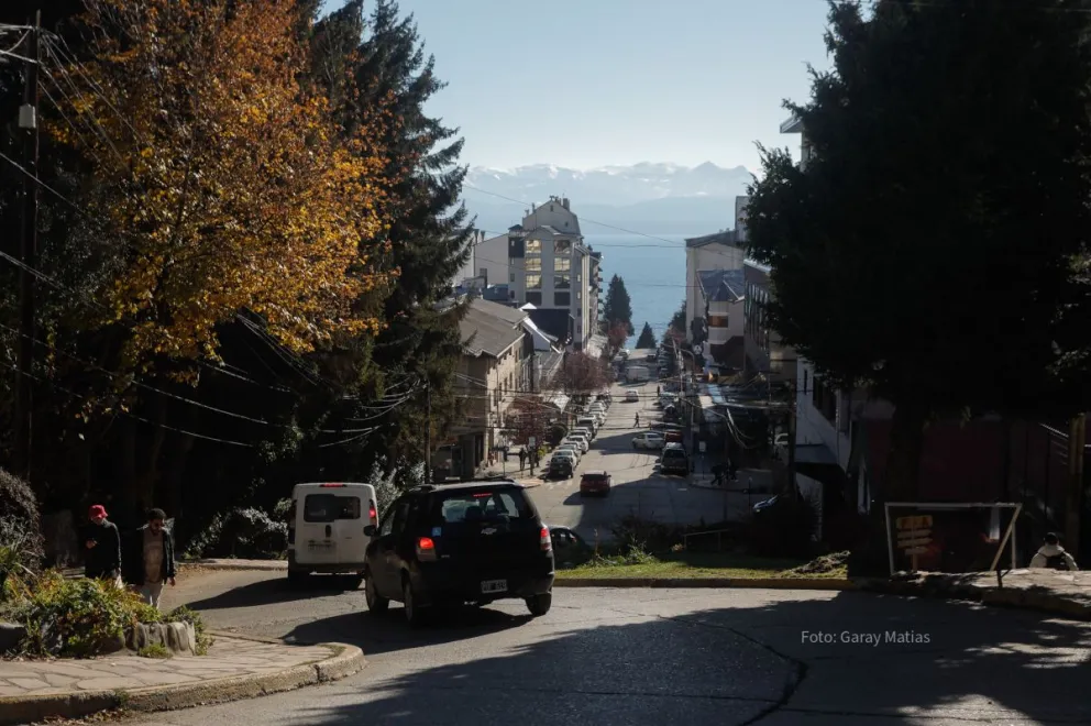 Un viernes con sol para disfrutar pero el fin de semana volverían las lluvias en Bariloche 