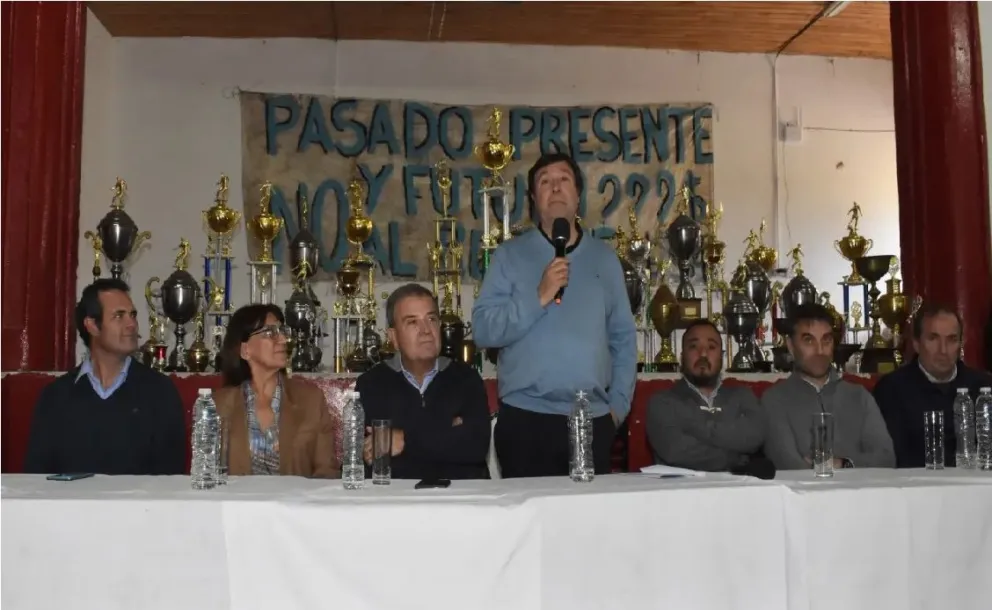 Weretilneck evitó el remate de clubes históricos de Río Negro