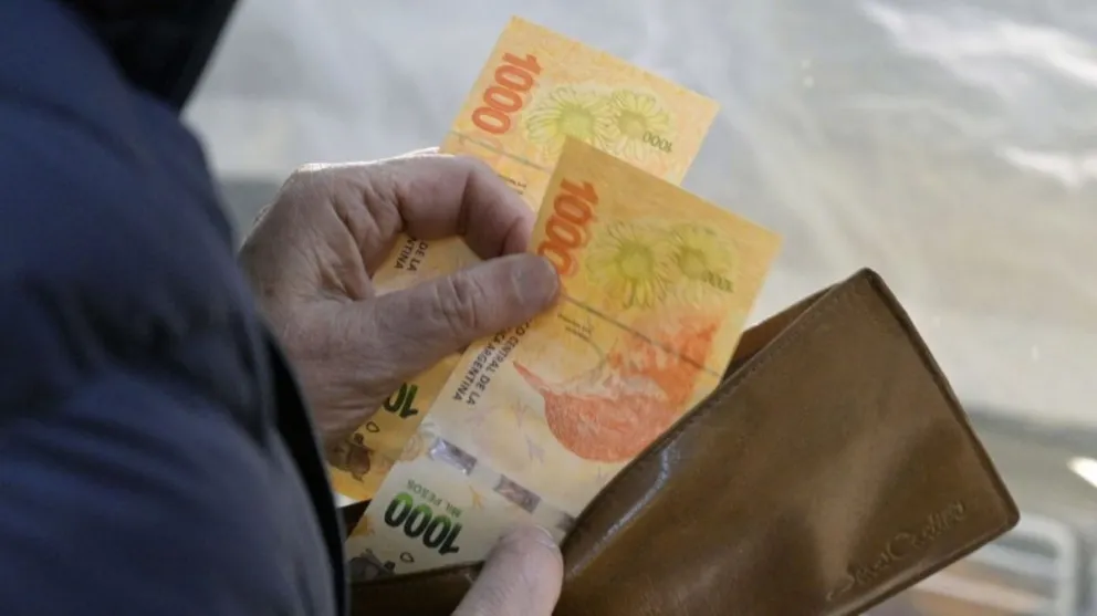 Crisis salarial: los trabajadores formales sufren una caída del 15% en sus ingresos