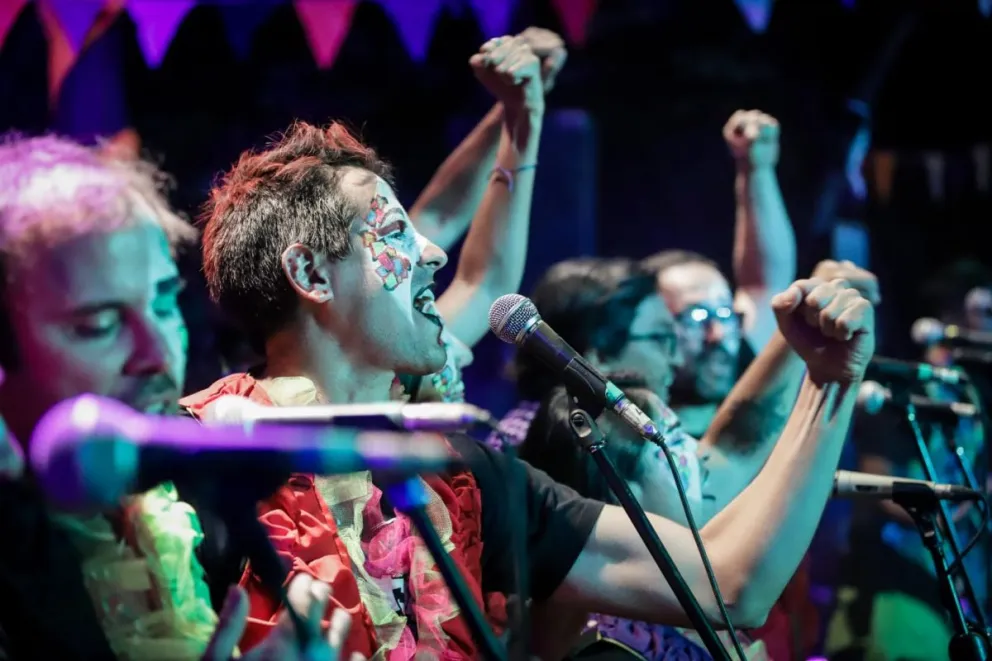 “Concierto grado de locura” vuelve La Retobada a los escenarios