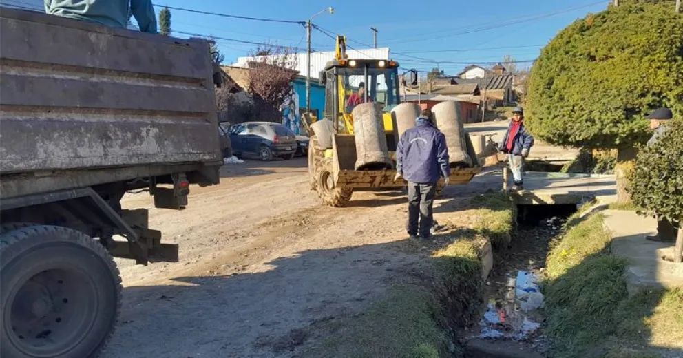 Se puede comprar el cemento para que armen los pluviales en la bloquera municipal