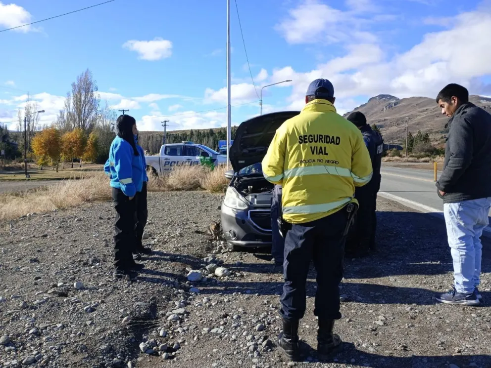 Pareja de mendocinos circulaba a bordo de un auto que tenía pedido de secuestro desde 2015