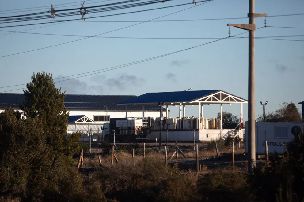 Policía atrapó a un ladrón cuando sustraía garrafas pertenecientes al Plan Calor